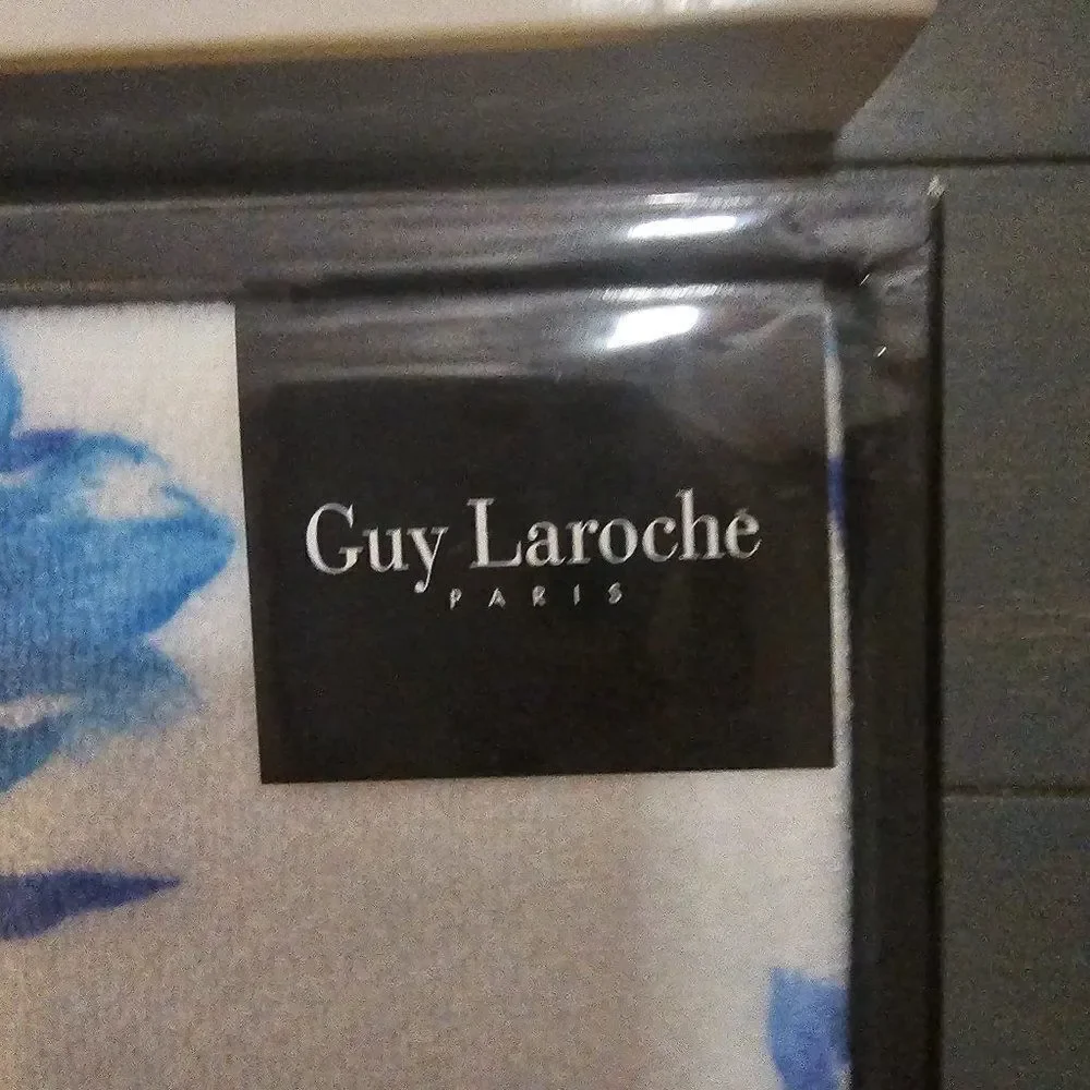 Guy Laroche Blue & White Floral Print Cotton Bath Towel - 60cm x 120cm